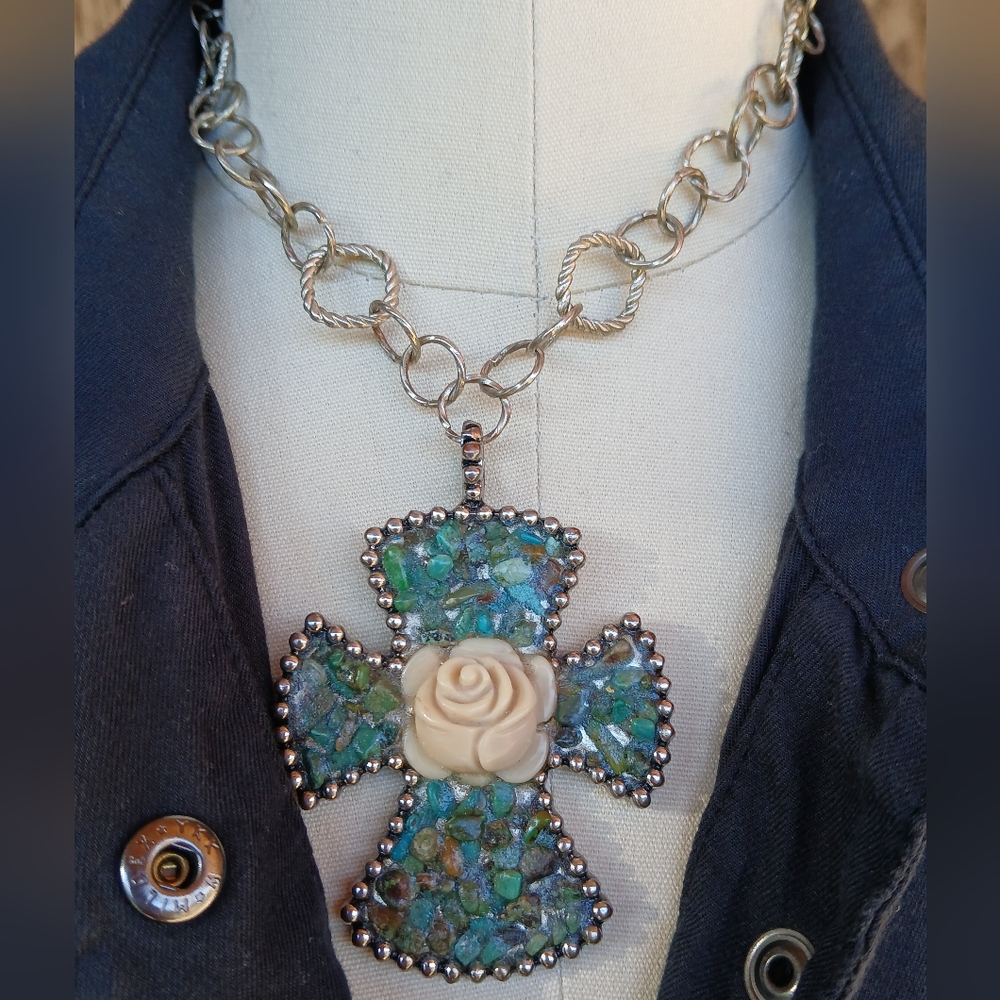 Vintage Assemblage Choker Necklace With Cross Pendant Crushed Turquoise Rose Y2k